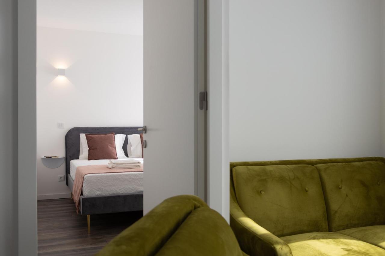 Dona Emilia Guest House & Studio Apartment Building เวียนา โด กัสเตโล ภายนอก รูปภาพ