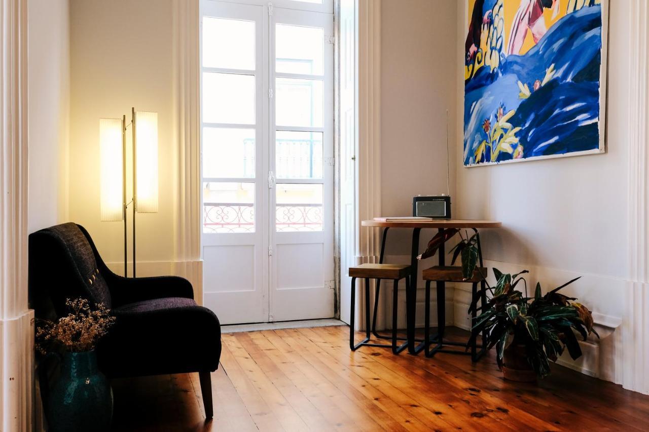 Dona Emilia Guest House & Studio Apartment Building เวียนา โด กัสเตโล ภายนอก รูปภาพ